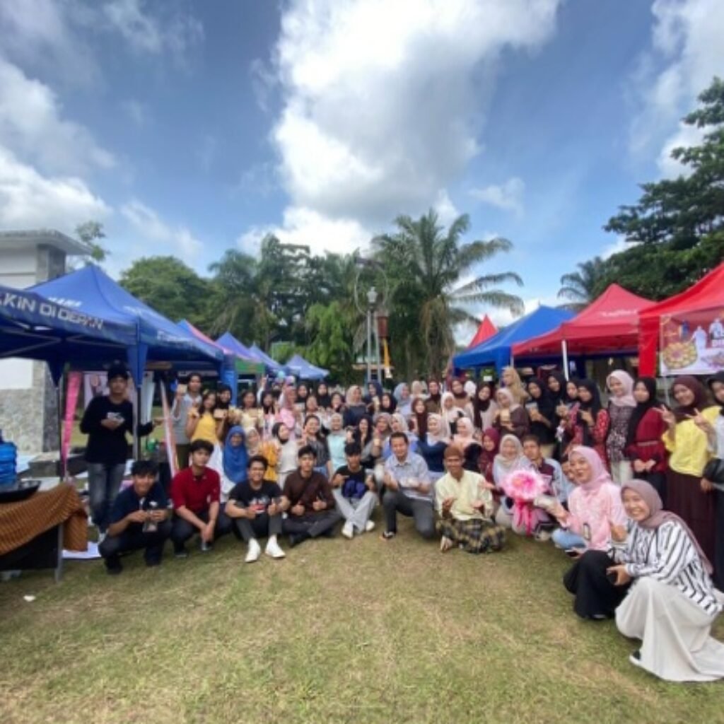 Tingkatkan Kapasitas Mahasiswa, Prodi Penmas FKIP Unsri Sukses Gelar Bazaar Kewirausahaan