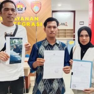 Tak Ada Itikad Baik Dari Pelaku Penabrak Mobilnya, Warga Kertapati Lapor Polda Sumsel