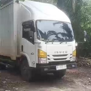 Truk Box Diduga Siap Angkut BBM Ilegal di Keban Muba, Sopir Sebut Dikoordinir Seseorang
