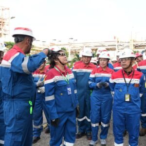 *Dewan Komisaris Pertamina Tinjau Operasional Kilang Plaju guna Mendukung Ketahanan Energi Nasional*